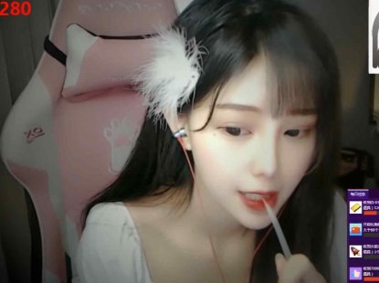 ASMR 尤优baby~口腔音 喘息声 舔耳