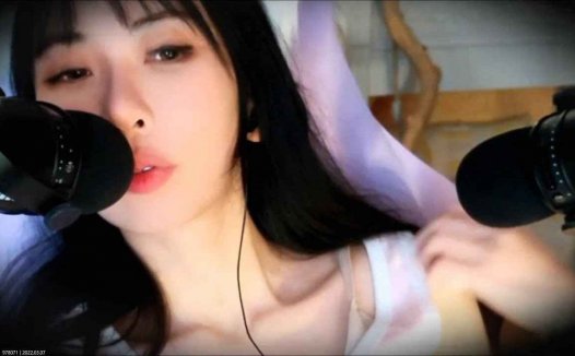ASMR 口腔音 & 亲吻 | kiki瓜
