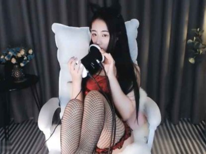 斗鱼纯情xx九九舔耳福利视频